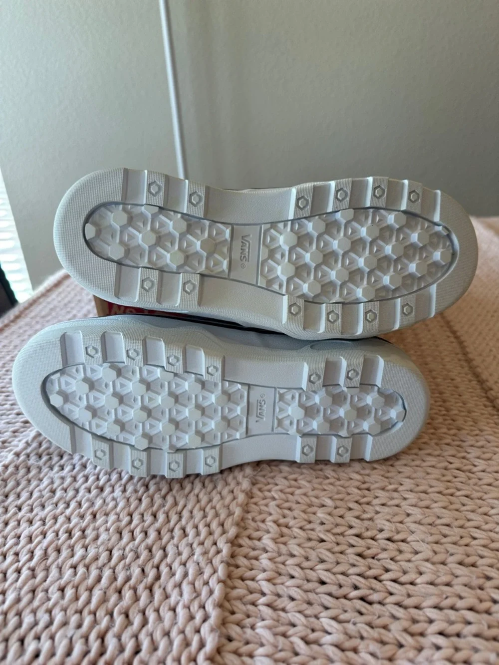 Vans leopard high top sentry WC shoes women’s size 8.5 new in the box - Picture 5 of 8